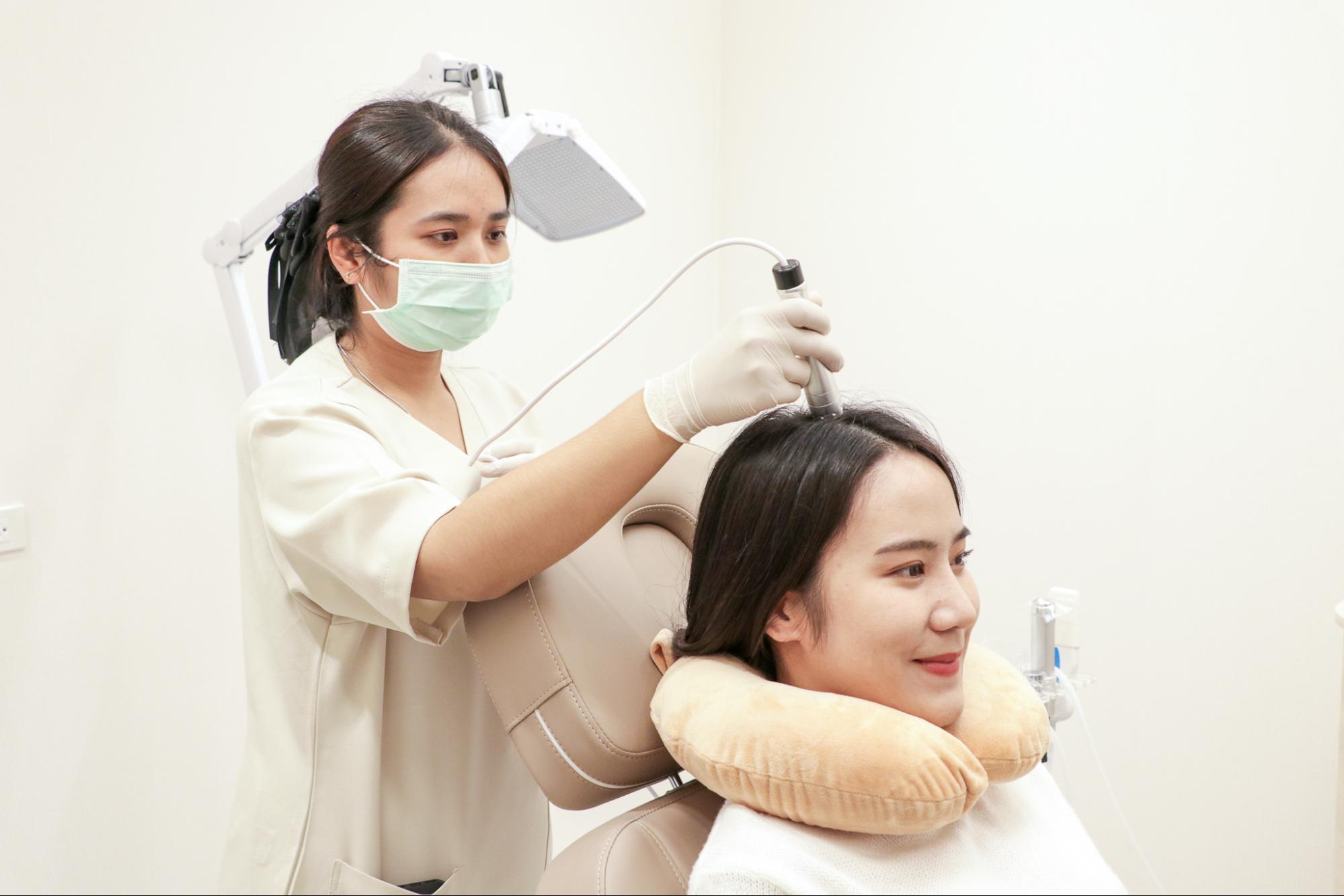 ผมหลุดร่วงเกิดจากอะไร